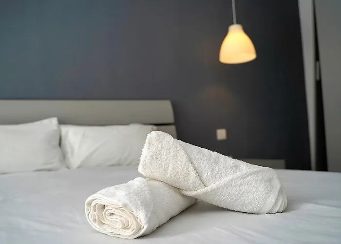 Lovely Close To The Sea Gzira